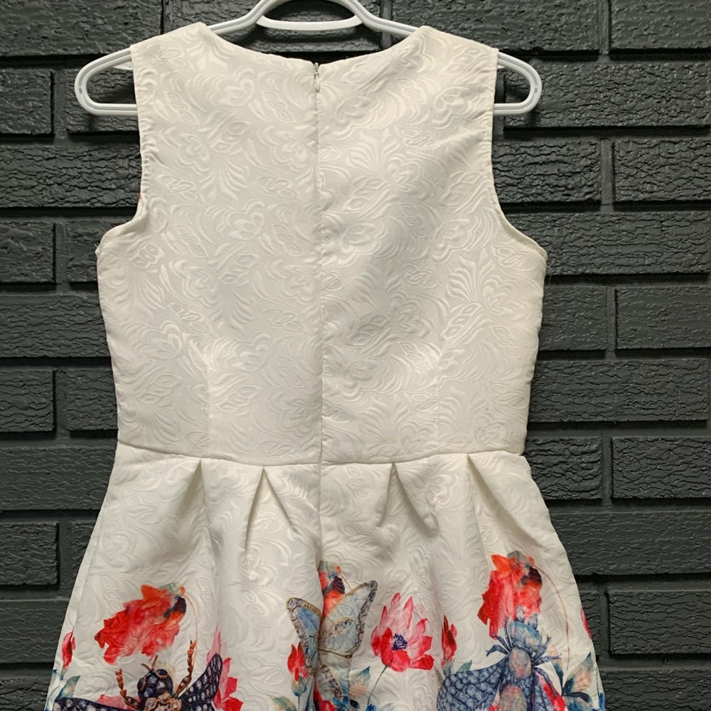 Sleeveless Dress